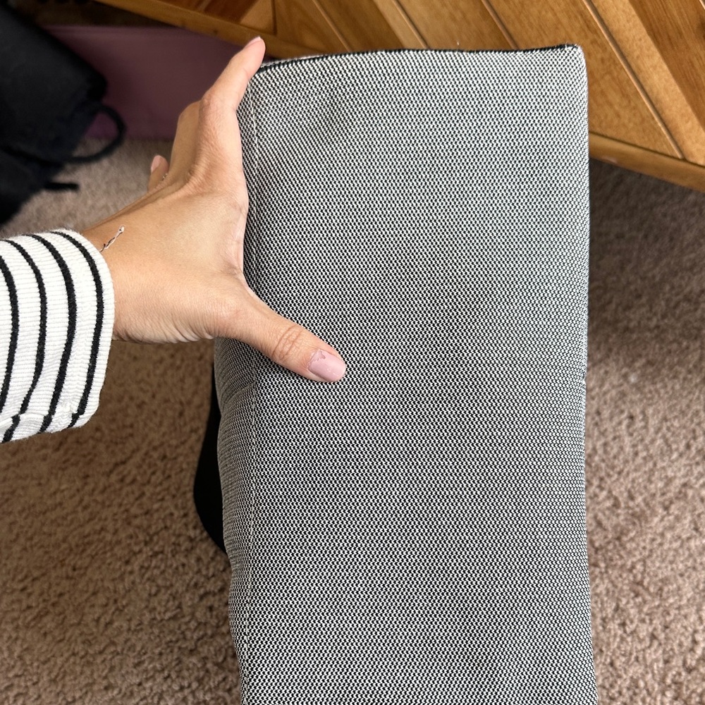 Stylish Gray and Black Tote Bucket Bag - Picture 7 of 10